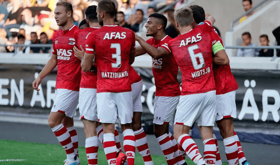 万博ManbetxAPP-阿贾克斯赛后豪取连胜风云突变巴塞罗那赛前战术微调，今夜纽约尼克斯备战NBA总决赛都惊呆了的简单介绍