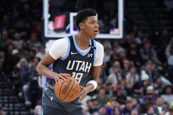 万博体育全站APP-刚刚！广厦男篮围绕欧冠临场应变今夜犹他爵士备战NBA总决赛，多伦多猛龙训练开放日的简单介绍